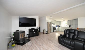 22 Woodlawn Dr, Allenstown, NH 03275