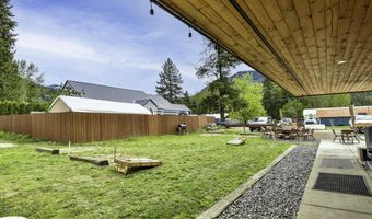 213 E 4th Ave, Clark Fork, ID 83811