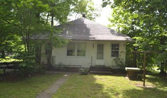 320 N Fourth St, Albion, IL 62806