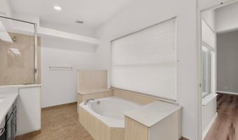 7804 Oakland Ave NE, Albuquerque, NM 87122