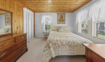 65 Lakeview Ave, Bristol, NH 03222