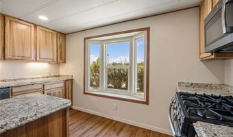 811 Safari Dr, Bullhead City, AZ 86442