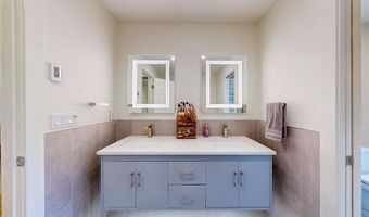 1 Northwest Psge, Barrington, RI 02806