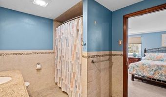 76 S Airmont Rd, Airmont, NY 10901
