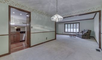 1640 Ridge Hill Ln, Indianapolis, IN 46217