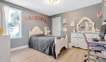 1127 LINN Ave, Oregon City, OR 97045