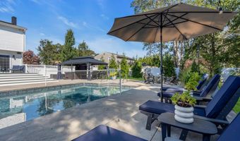 23 Pelican Dr, Bayville, NJ 08721