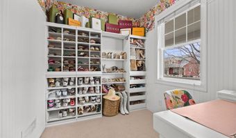 11689 E Laketowne Dr, Albertville, MN 55301