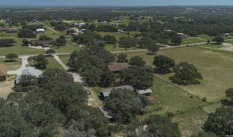 138 BIG OAK Dr, Adkins, TX 78101