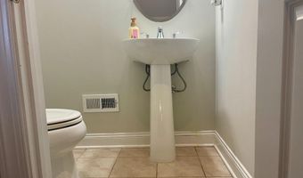 43157 CLARENDON Sq, Ashburn, VA 20148
