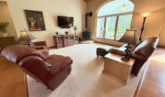 20 Mulberry Ln, Babbitt, MN 55731
