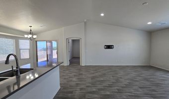 1704 Tenen Pass Dr, Benson, AZ 85602