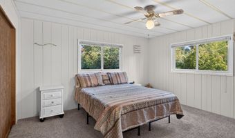 21986 LAUREL Ave, Aurora, OR 97002