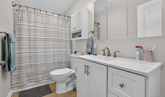 4711 Diane Dr, Ashtabula, OH 44004
