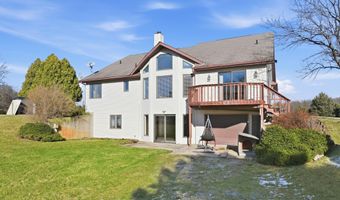 4537 W Black Oak Cir, Angola, IN 46703