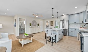 1076 Kahili St, Kailua, HI 96734