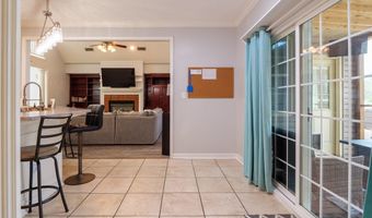 605 Plantation Dr, Adel, GA 31620