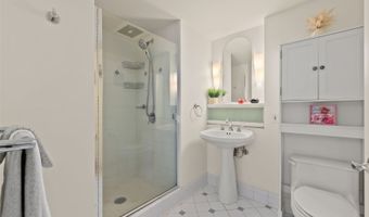 801 S King St 1903, Honolulu, HI 96813