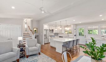 6501 STONEHAM Rd, Bethesda, MD 20817