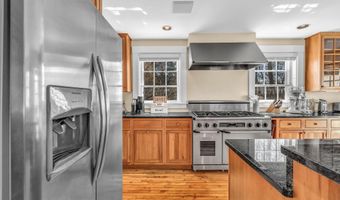 840 Broadway, Bangor, ME 04401
