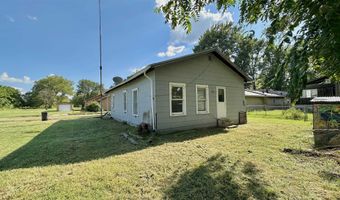 410 E Taylor Ave, Arkansas City, KS 67005