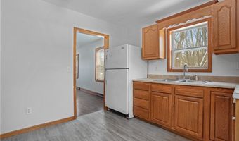 2218 Lee Dr, Akron, OH 44306