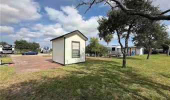 104 Augusta Cir, Aransas Pass, TX 78336