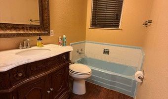 1909 W Clayton Ave, Artesia, NM 88210