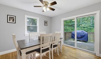 18 Vale Rd, Brookfield, CT 06804