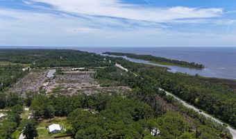 9 Apalachee St, Apalachicola, FL 32320