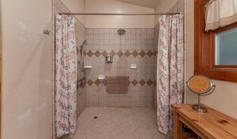 1343 Oak Cir, Arnold, CA 95223