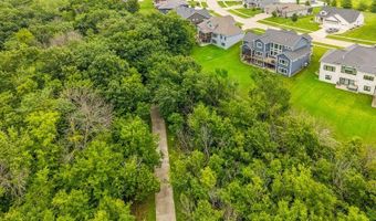 1836 Falcon Dr, Polk City, IA 50226