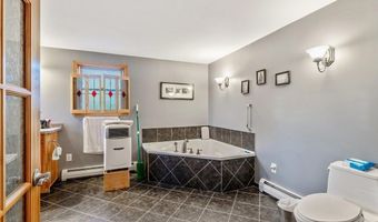 188 Cleland South Rd, Alburgh, VT 05440