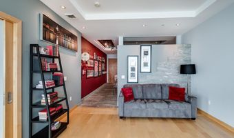 350 S Hamilton St 901, Madison, WI 53703