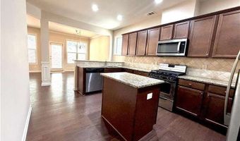 6215 Crested Moss Dr, Alpharetta, GA 30004