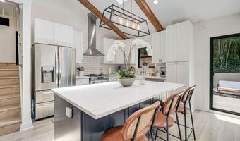 3662 VACATION Ln, Arlington, VA 22207