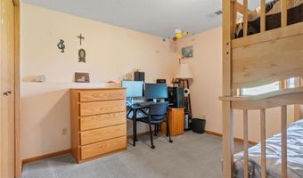 810 Latoka View Ct SW, Alexandria, MN 56308