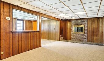45 Countryside Dr, North Providence, RI 02904