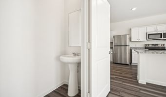 1051 Sharpie Ln, Adkins, TX 78101