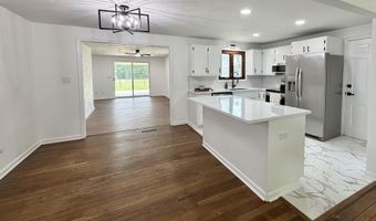 1007 Parkway Dr, Anderson, IN 46012