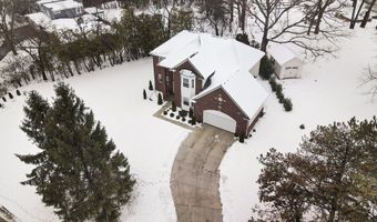 1360 Fairlane Dr, Ann Arbor, MI 48104