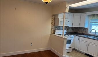38 Freebody St 307, Newport, RI 02840