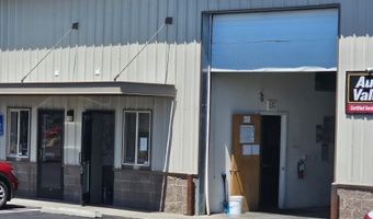 840 SE Woodland Blvd 115, Bend, OR 97702