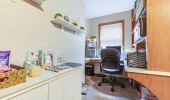 8 Westover Ct, Madison, WI 53719