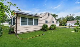 145 Spray Ave, Beachwood, NJ 08722
