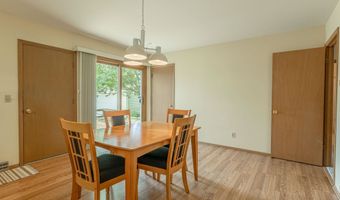 518 Topaz Ln, Madison, WI 53714