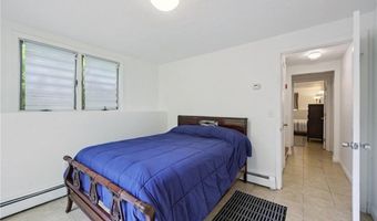 35 Old Town Trl, Narragansett, RI 02882