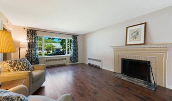 36 Woodlawn Ave, Auburn, ME 04210