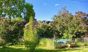 30 N Division St, Cowley, WY 82420