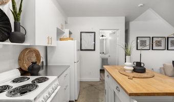 908 G St 13, San Diego, CA 92101